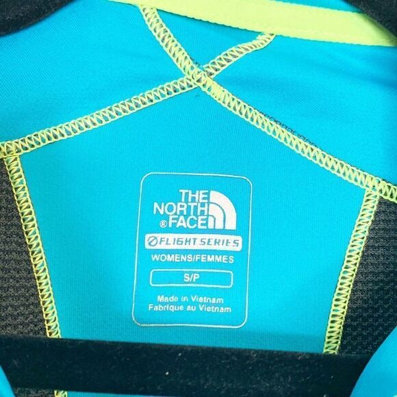 The North Face Blue Flight Series 1/2 Zip Pullover - Picture 5 of 9